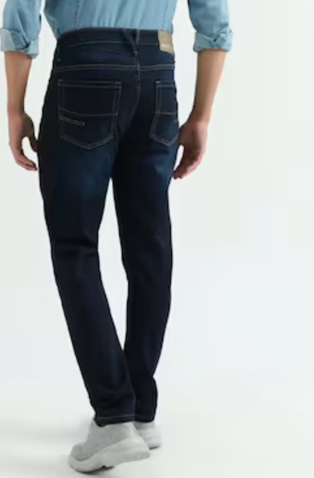 UCB Navy Solid Full Length Mid Rise Casual Men Carrot Fit Jeans